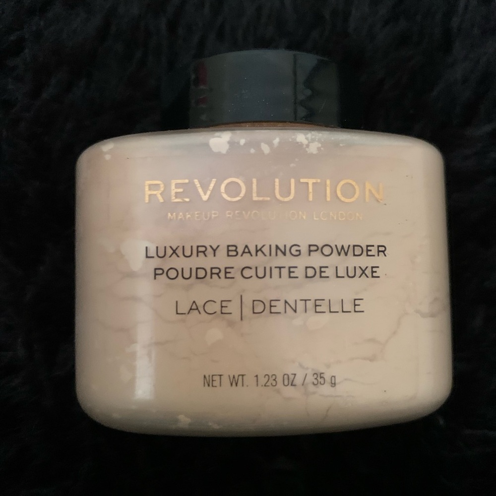 REVOLUTION BAKING POWDER